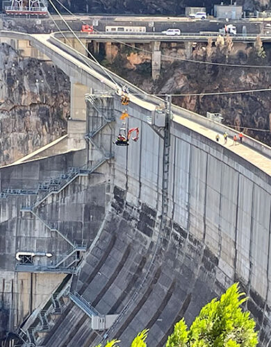 BURRINJUCK DAM CABLE CRANE